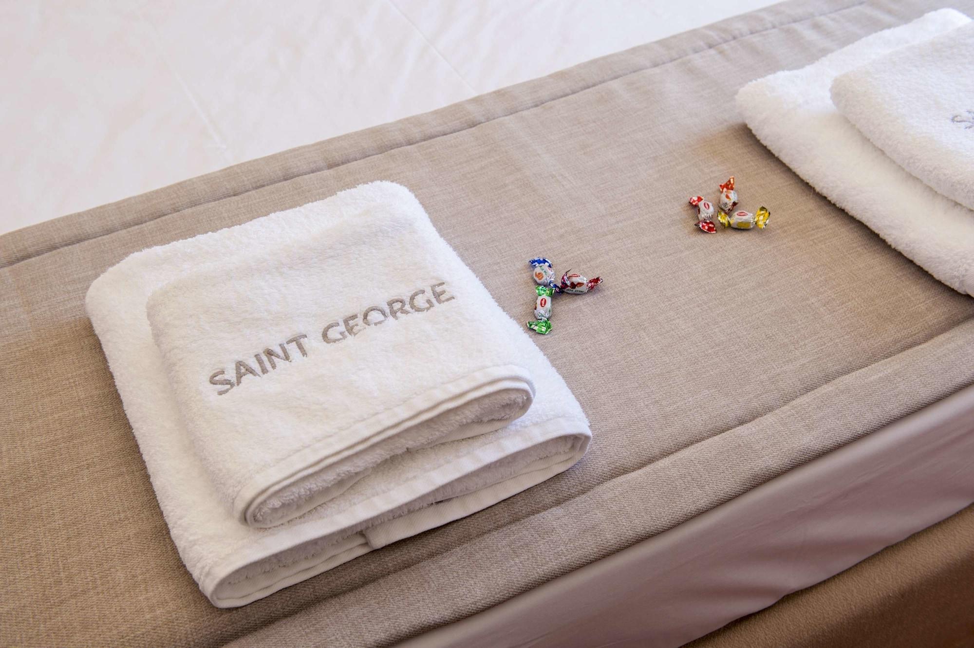 Saint George Hotel Chrisi Akti  Exteriör bild